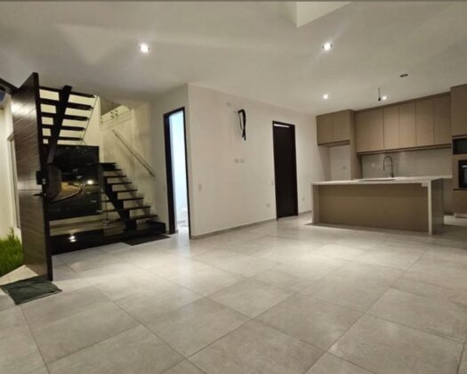 ALQUILO CASA NUEVA EN RESIDENCIAL SERRA II, NUEVO CUSCATLAN, LA LIBERTAD